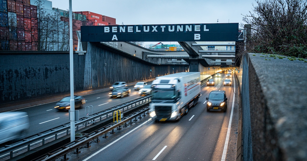 File door technische storing Beneluxtunnel richting Rotterdam | Regio ...