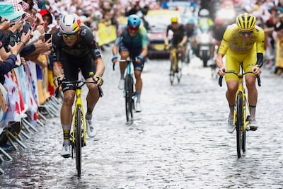 Door een gebrek aan politieagenten: ‘Passages over Montmartre mogelijk geschrapt in slotrit Tour de France’