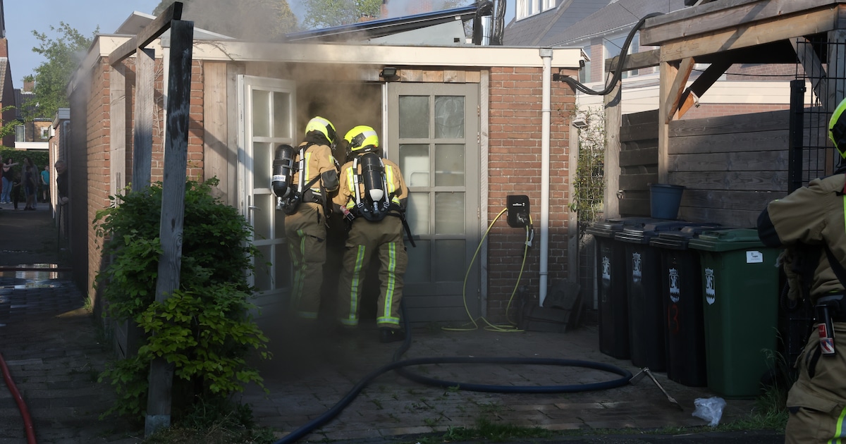 Brand in schuur Prinses Beatrixstraat in 's-Gravenzande