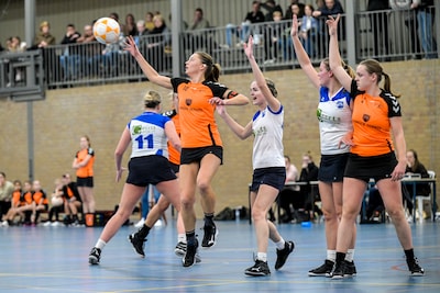 Hilde Buitenhuis (23) droomt hardop na zege Korfrakkers op Be Quick: ‘Ik wil een keer die zaaltitel 