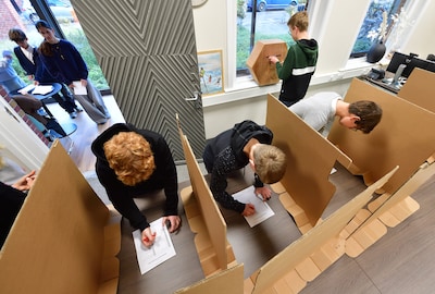 PVV wint scholierenverkiezing die vorige keer vergelijkbare uitslag had van de echte