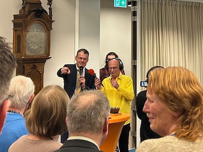 De eerste stemmen zijn geteld in Waddinxveen: WeWa maakt opvallende inhaalslag en komt nek aan nek m