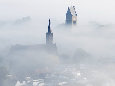 KNMI waarschuwt voor mist in groot deel van het land, daarna breekt de zon snel door