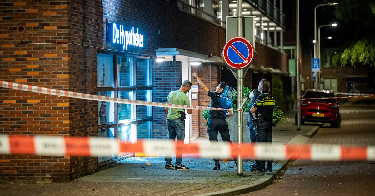 Bewoners horen grote knal en voelen schokgolf bij explosie in Alphen: ‘Ik zag even sterretjes’