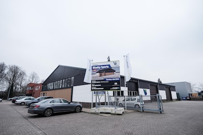 Zes leden nemen failliete sportschool over en verzinnen een nieuwe toepasselijke naam: Phoenix Fitne