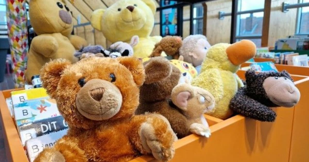 Slaapfeestje voor knuffels in bibliotheek Hellevoetsluis