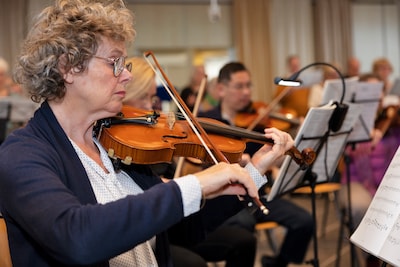 Muzikanten zamelen met allerzielenconcerten geld in voor medische hulpgoederen in Oekraïne