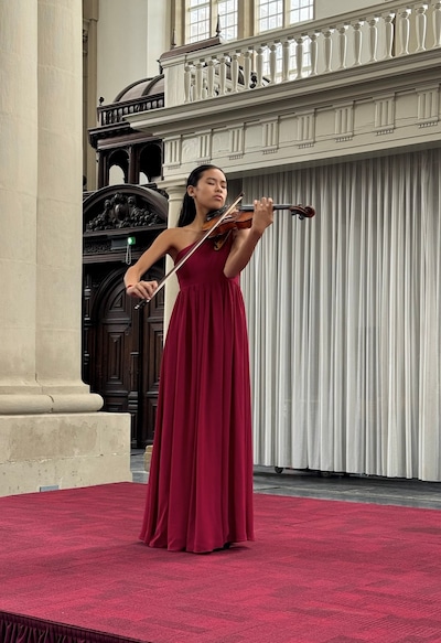 Jong viooltalent Sanne Lam (17) geeft concert in Dorpskerk Moordrecht