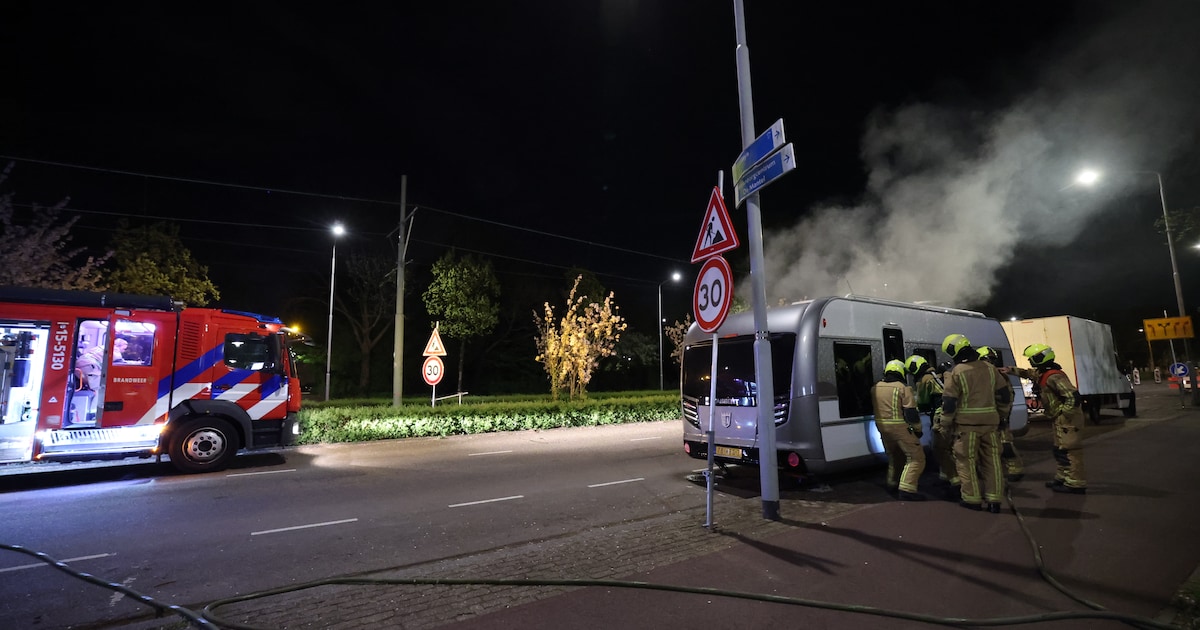 Caravan zwaar beschadigd door brand in Voorburg
