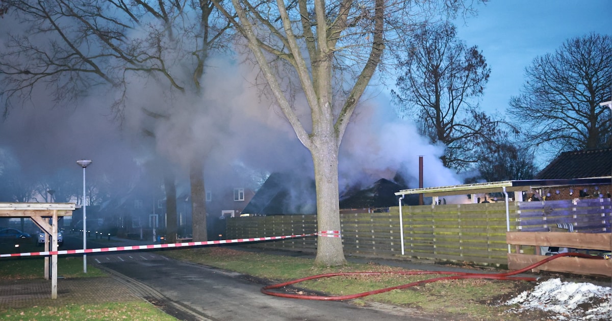 Veel rook bij schuurbrand in Nieuw-Buinen