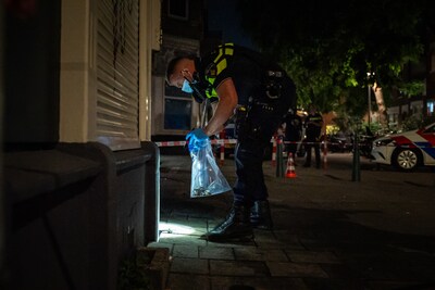Explosie bij café in Rotterdam: politie doet onderzoek