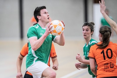 Derde Duivense sporthal weer onzeker: hoe groot is het urenprobleem echt?