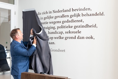 Tekst uit Grondwet binnenkort op prominente plek in gemeentehuis van Lingewaard