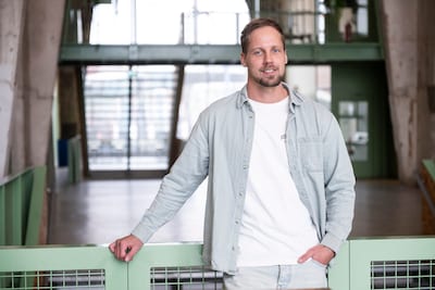 Bij dit reisbureau gaat de zorgverlener gewoon mee op vakantie: ‘Je wilt de spanning meteen wegnemen