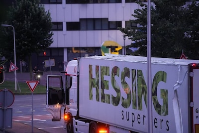 Geen treinen tussen Deventer en Zutphen nadat vrachtwagen tegen spoorbrug rijdt