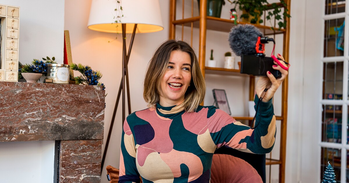 YouTuber en vlogger Bonnie legt alles vast op camera, nu heeft ze ook ...
