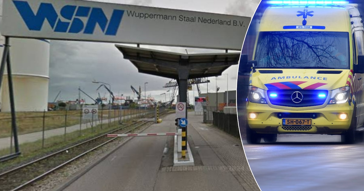 Medewerker van staalbedrijf raakt bekneld onder stalen plaat in Moerdijk, zwaargewond naar ziekenhui