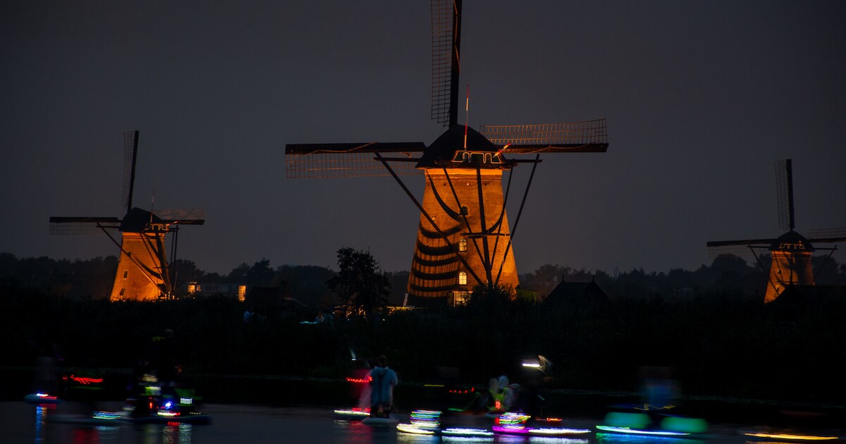 Verlichtingsweek Kinderdijk met rondvaarten, borrelboot en fotografiecursus | Molenlanden