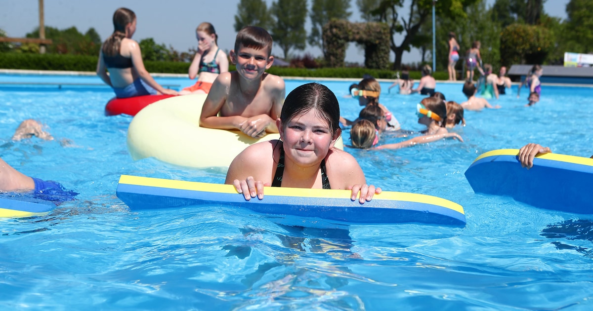 Spartelen in De Spettertuin, vrijwel alle buitenbaden in de regio zijn inmiddels geopend
