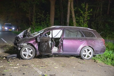 Automobilist overleden bij eenzijdig ongeval in Wouwse Plantage