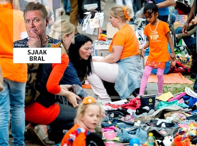 Kleine Diederik verkoopt tegenwoordig lauw opgewarmde Zweedse balletjes, met een app om mee te pinne