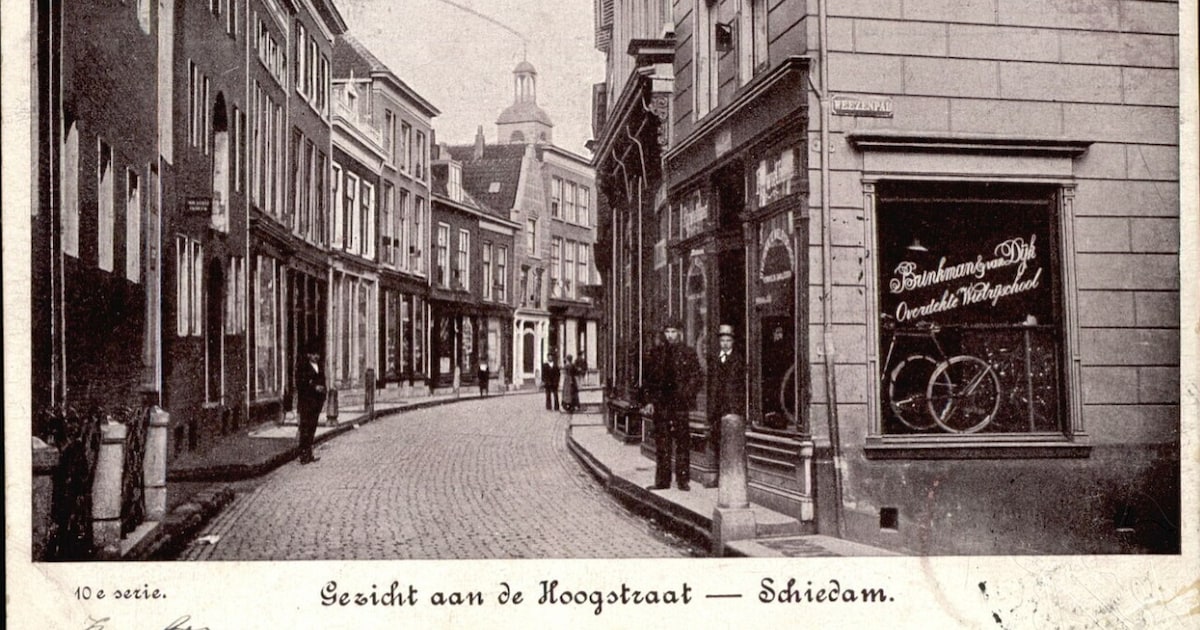 Wandeling over Hoogstraat met Historische Vereniging Schiedam