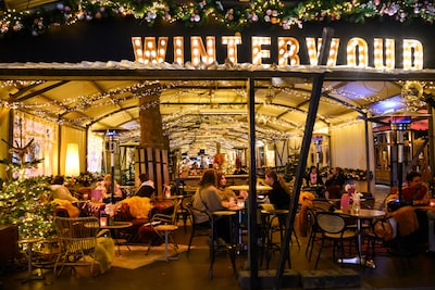 ‘Warmte, gezelligheid en sfeer’ tijdens Breda Straalt, overdekte winterterrassen zijn weer geopend