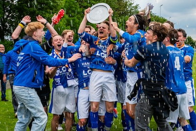 Na 22 jaar weer titel voor Rohda’76