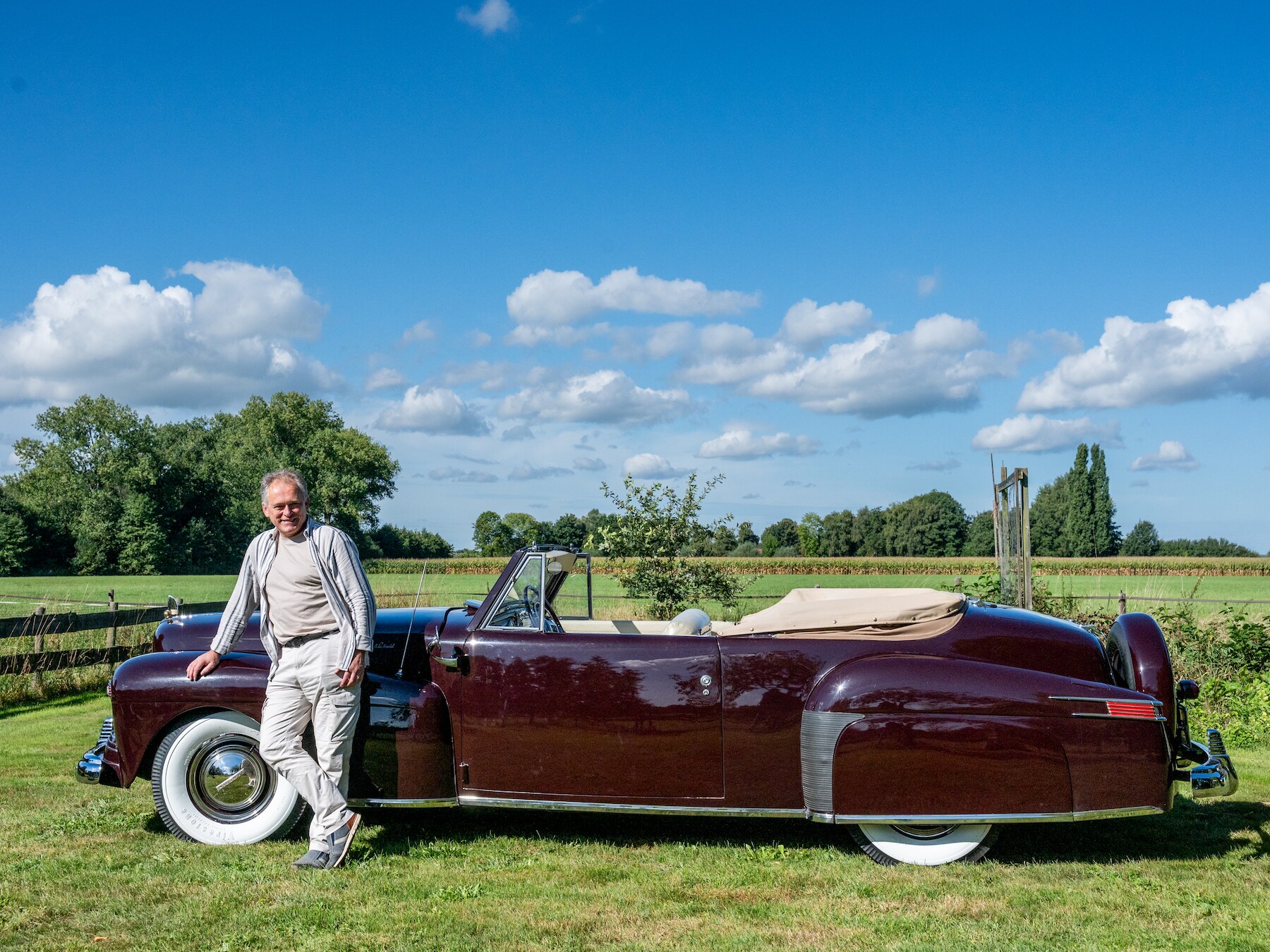 Zeldzame Lincoln Continental is de ‘holy grail’: na 15 jaar zoeken vond Norbert eíndelijk zijn droomauto