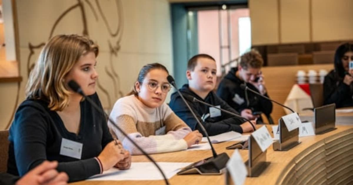 Flevolandse jongeren laten hun stem horen bij Provinciaal Jeugddebat