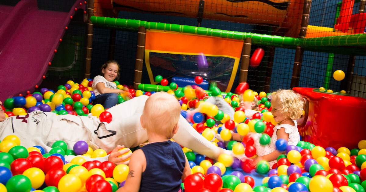 Amersfoortse kinderspeelhal sluit zich aan bij protest en gooit deuren open