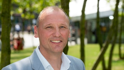 Corporatiebaas die privé woningen verhuurde verkoopt panden na kritiek alsnog