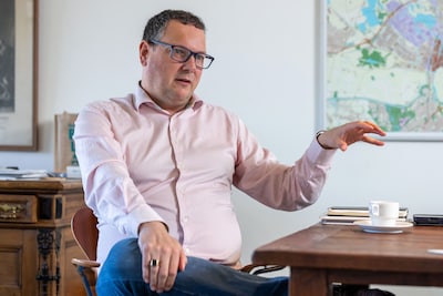 Rutger Schonis, 100 dagen wethouder ‘van buiten’ in Den Bosch: ‘Het opsteken van een kaarsje heeft g