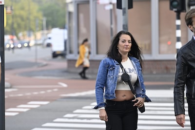 Realityster Nicol Kremers rijdt ’s nachts slingerend met alcohol én cocaïne op door Kaatsheuvel: 250