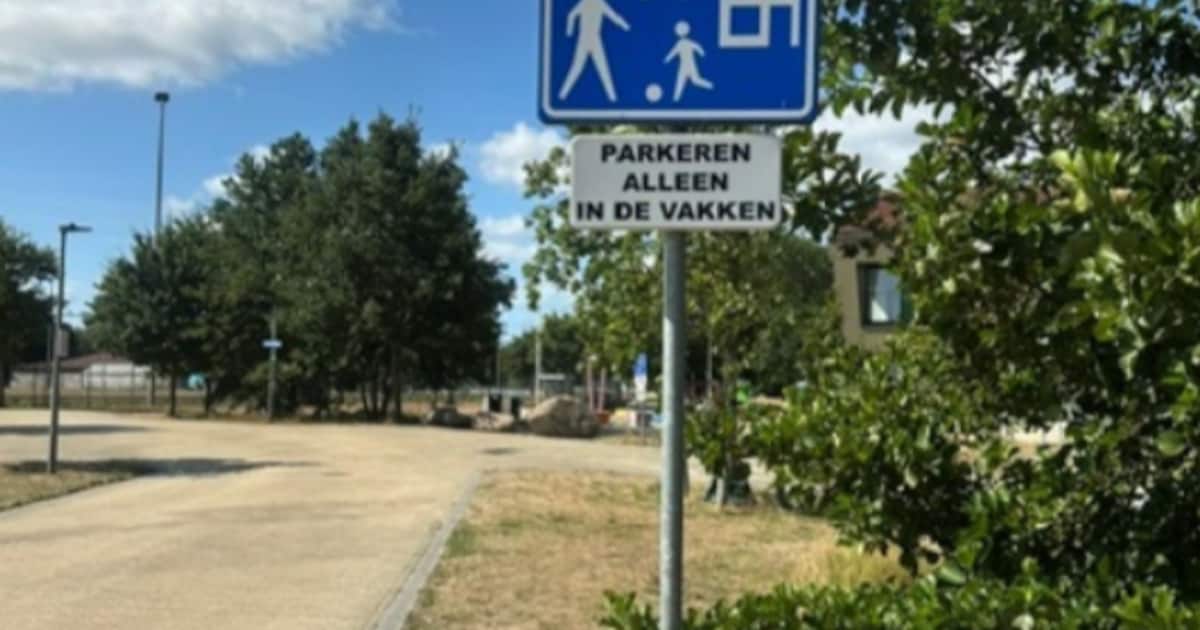 Gemeente Texel plaatst nieuwe borden aan Haffelderweg en gaat extra handhaven