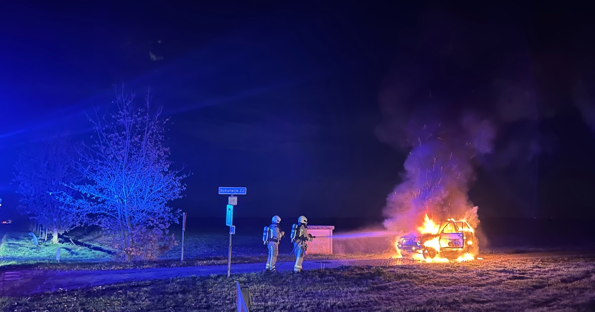 Auto uitgebrand in Klazienaveen