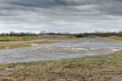 Waterschap toont plannen voor laatste fase Essche Stroom Bruggelaar bij bijeenkomst in Haaren