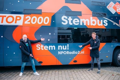 Busje komt zo! Hier stopt de Top 2000 Stembus in Leiden en kan jij stemmen