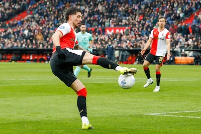 Moder terug op trainingsveld, Drommel op doel bij Twente, Read verkozen tot Talent van de Maand