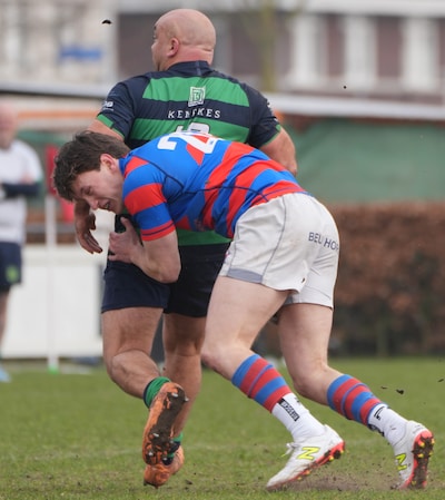 Dubbele achillespeesblessure hield Gerard (24) anderhalf jaar aan de kant: ‘Weer met mijn vrienden o