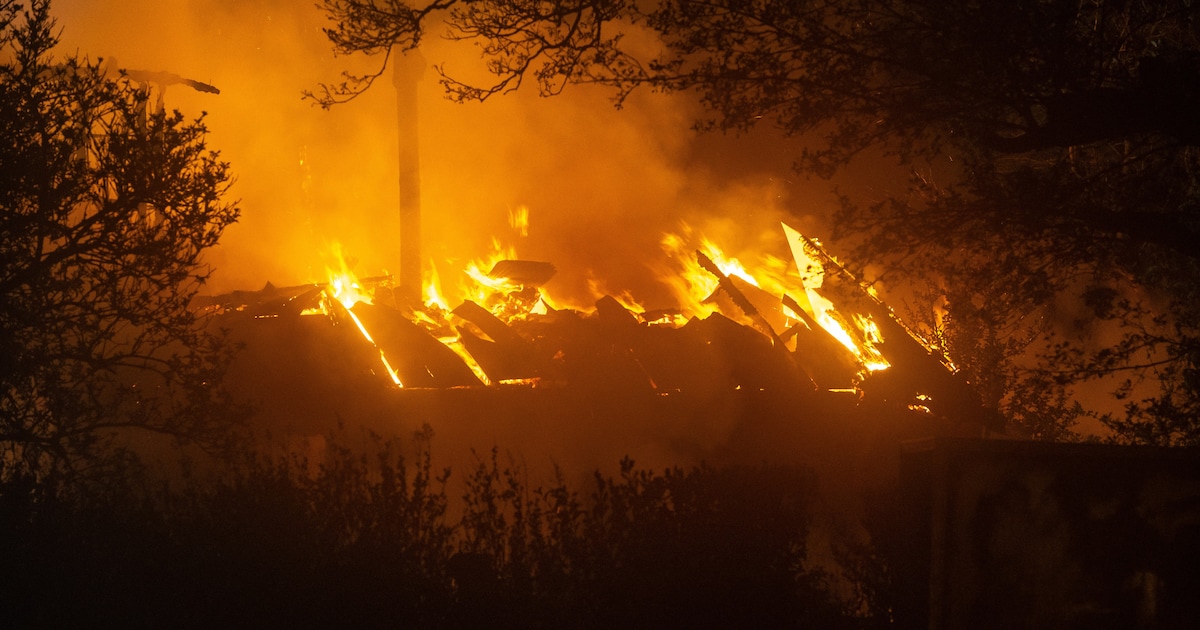 Woning in Munnekeburen verloren gegaan door felle brand