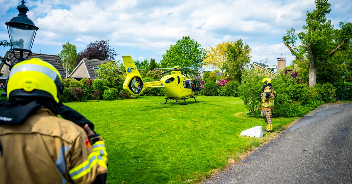 Persoon gewond na explosie op sloep in Warmond