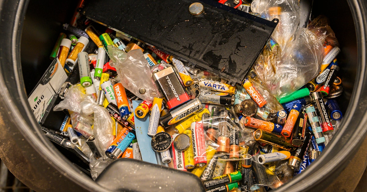 Milieustraat Bergambacht deelt Wecycle-ganzenbord uit bij inleveren e-waste