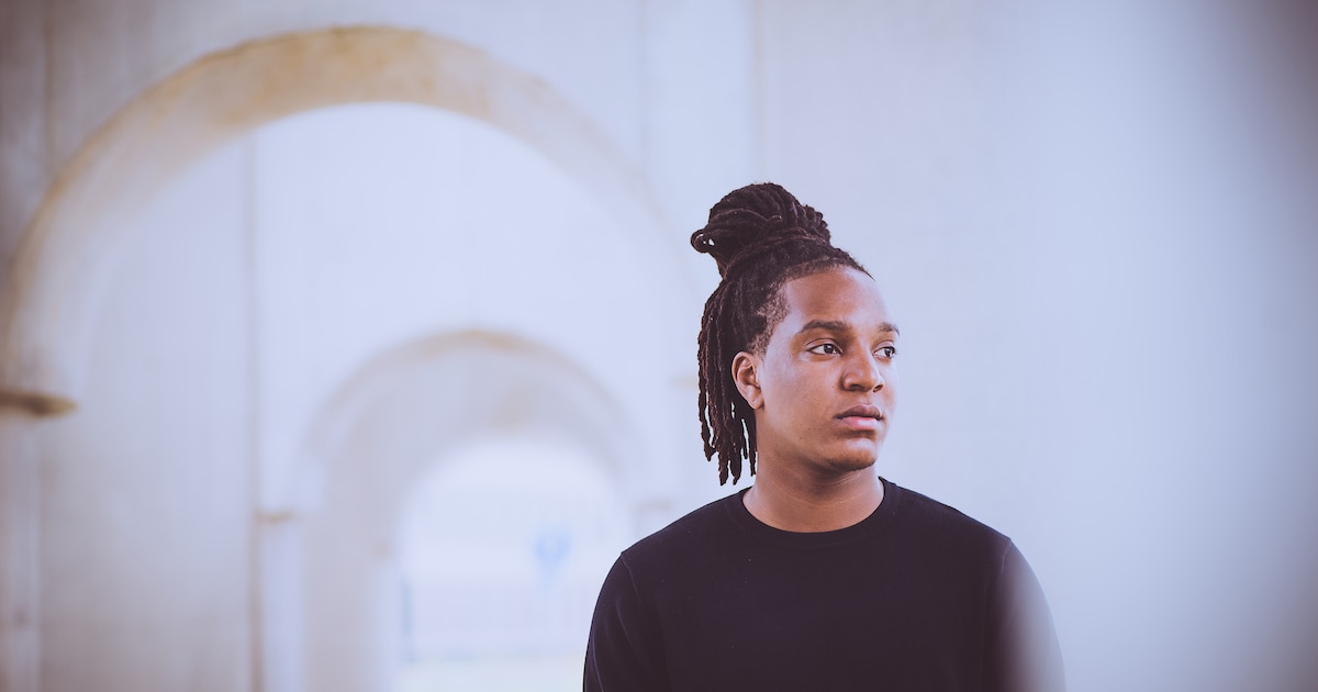 Rapper Jonna Fraser treedt op in Alkmaar tijdens exclusieve clubtour 'Meer van mezelf'