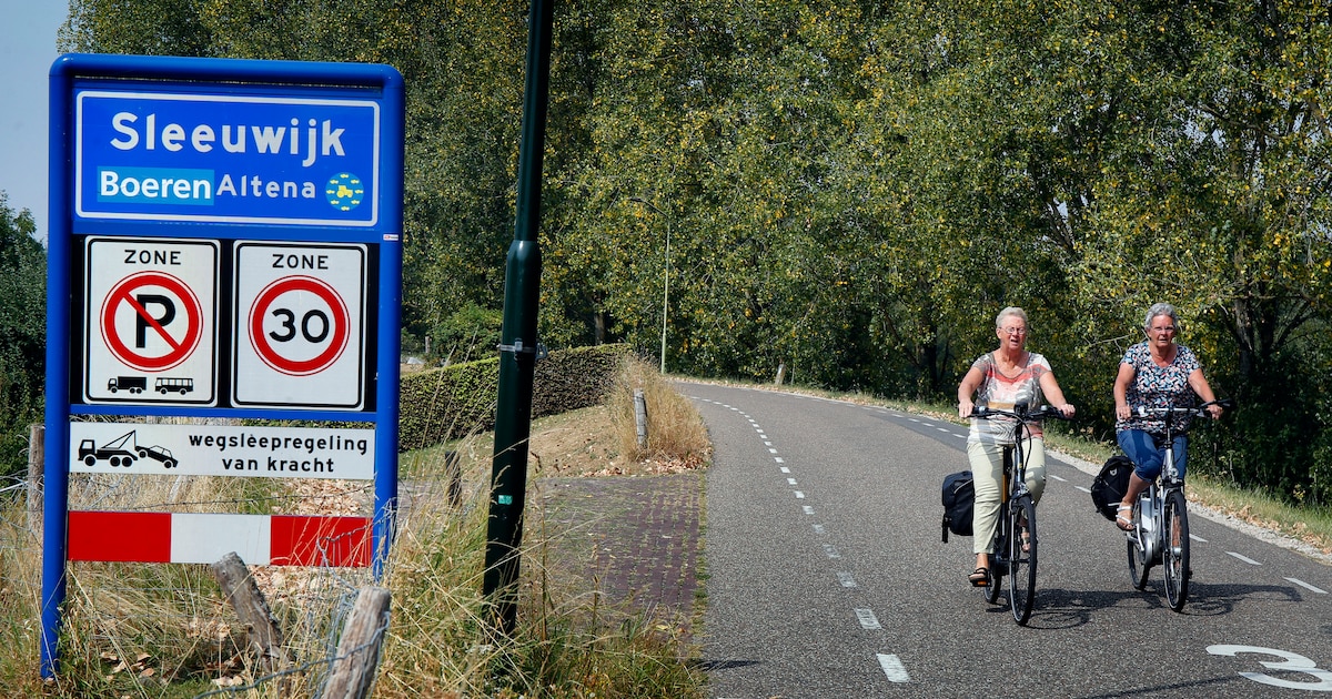 dorpen-omgebord-tot-boeren-altena-eigendommen-van-de-gemeente