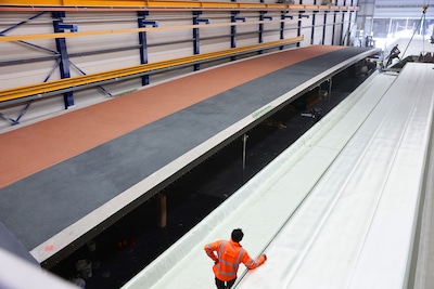 Verkeersborden en lantaarns moeten weg voor vervoer van 43 meter lange brug naar Den Bosch, publiek 