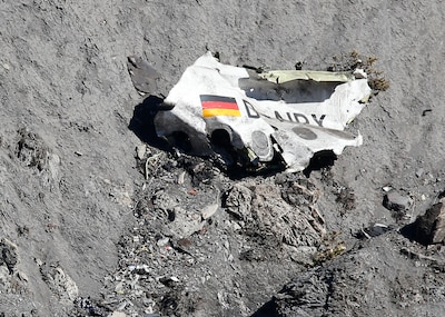 Nabestaanden Germanwings-ramp klagen Duitse staat aan en eisen schadevergoeding van meer dan een ton