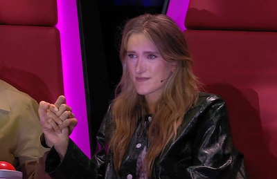 Freek pakt hand van geëmotioneerde Suzan tijdens duet in The Voice: ‘Raakt me diep vanbinnen’
