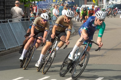 Tevredenheid na eerste Ronde van Barneveld ‘nieuwe stijl’: ‘Het was een wedstrijdje laag vliegen’