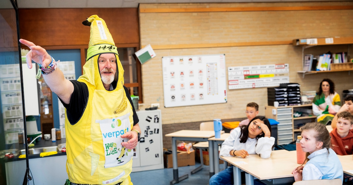 Leerlingen Horn ruimen zwerfafval op met afvalrapende hardloper Paul Waye